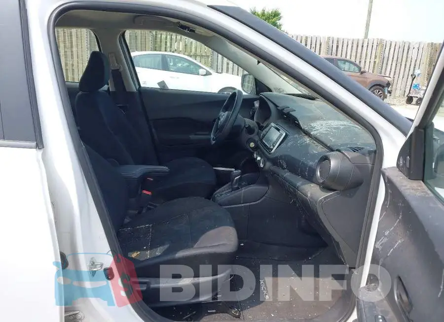 3N1CP5BV1PL570622 Photo# 5