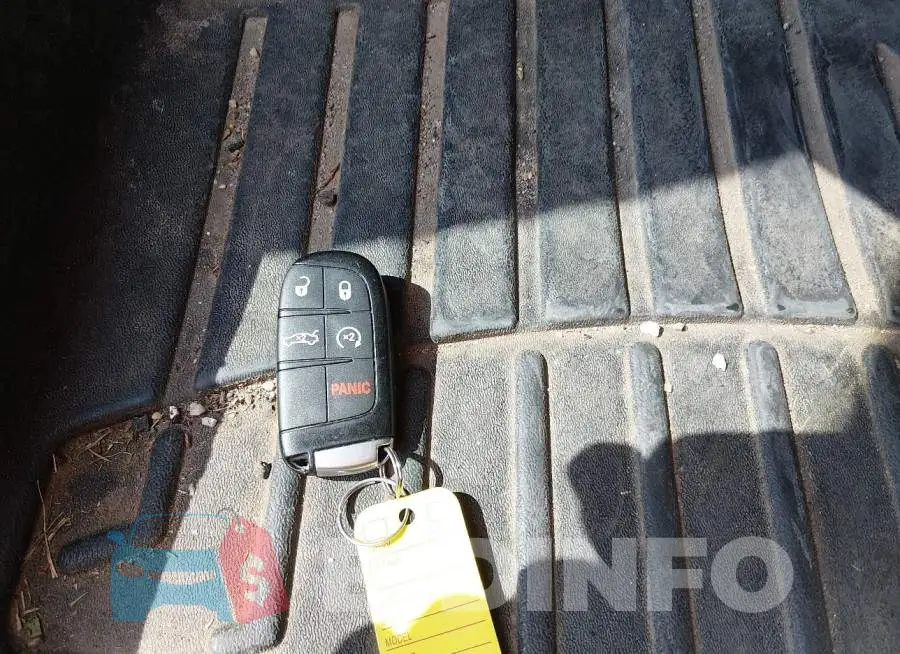 2C3CDXJG5LH102677 Photo# 11