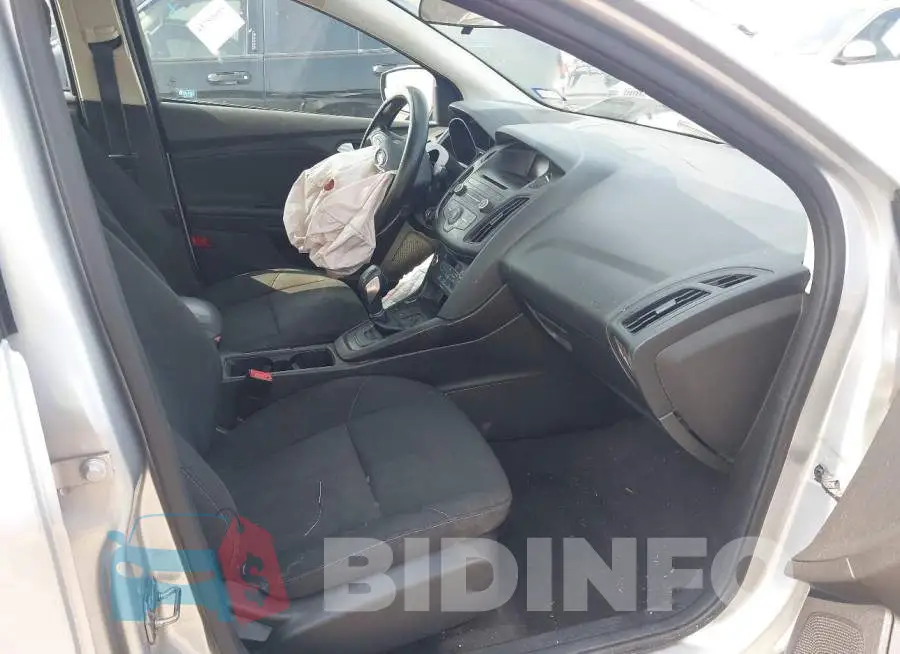 1FADP3FE3HL284094 Photo# 5
