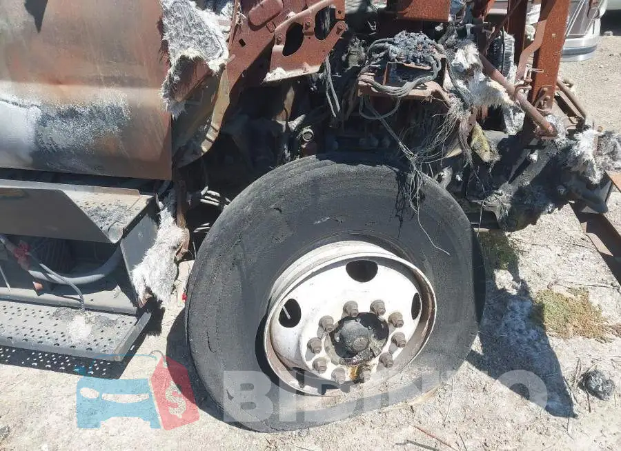 1FDNF7DC3HDB04824 Photo# 15