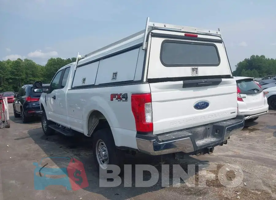 1FT7X2B62HEC05633 Photo# 3