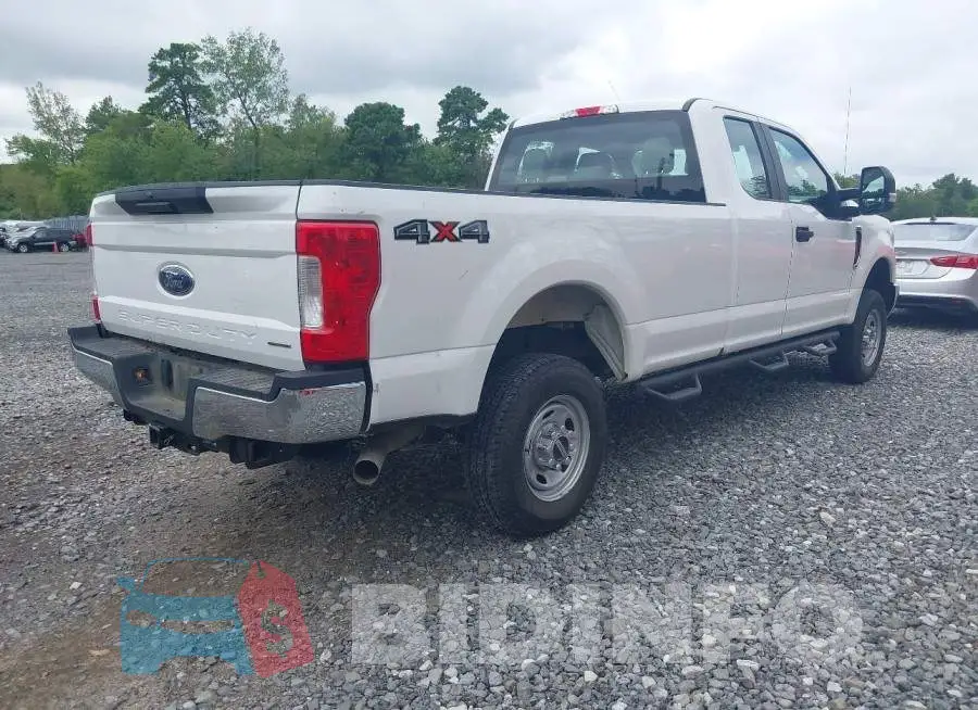 1FT7X2B63JEC84137 Photo# 4
