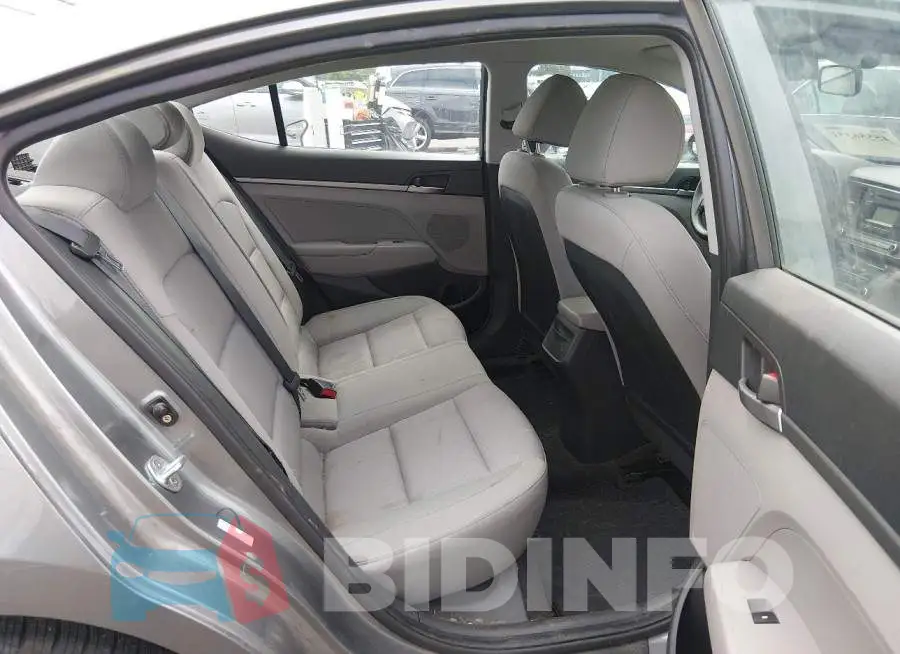 KMHD74LF8HU150247 Photo# 8