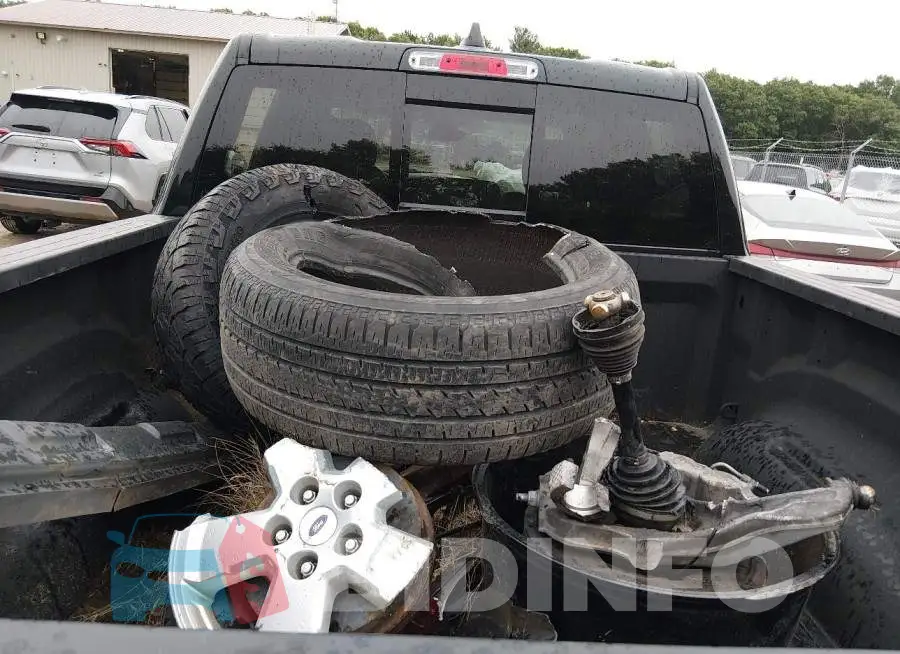 1C6SRFFT5NN396852 Photo# 11