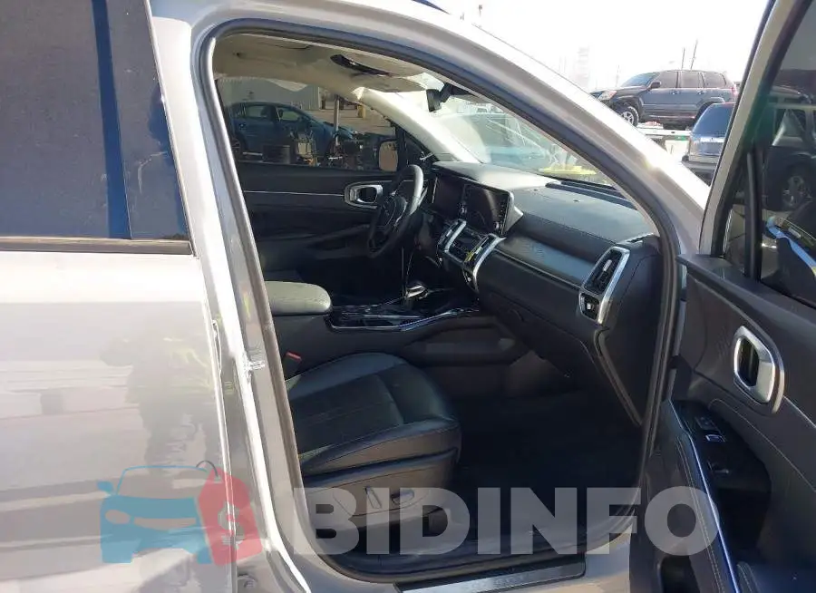 5XYRK4LF3PG231665 Photo# 5