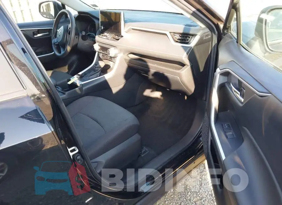 2T3P1RFV8PW364885 Photo# 5