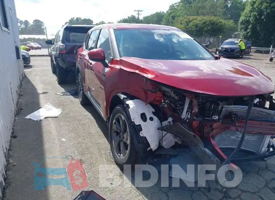 5N1BT3BA4TC679566 Photo# 1