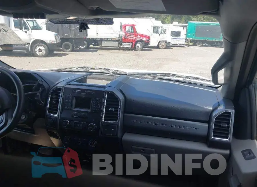 1FT8W3B6XHED01751 Photo# 13