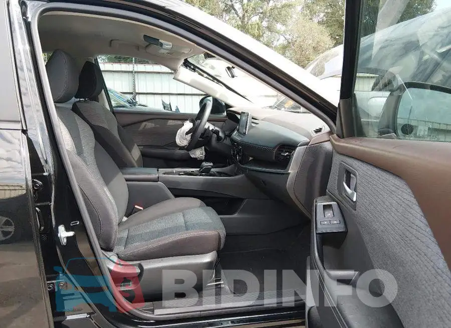 5N1BT3BA2NC681948 Photo# 5