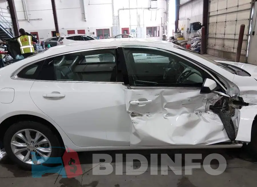 1G1ZD5ST9RF208493 Photo# 13