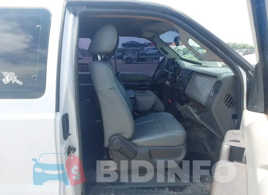 1FT7X2A65GEB20284 Photo# 5