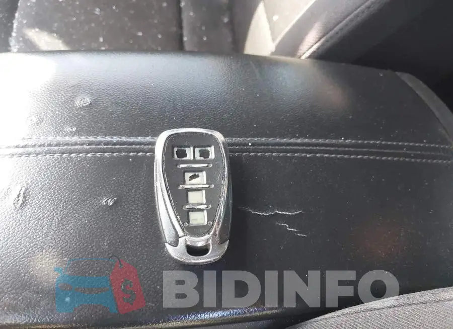 1G1ZD5ST4LF048563 Photo# 11