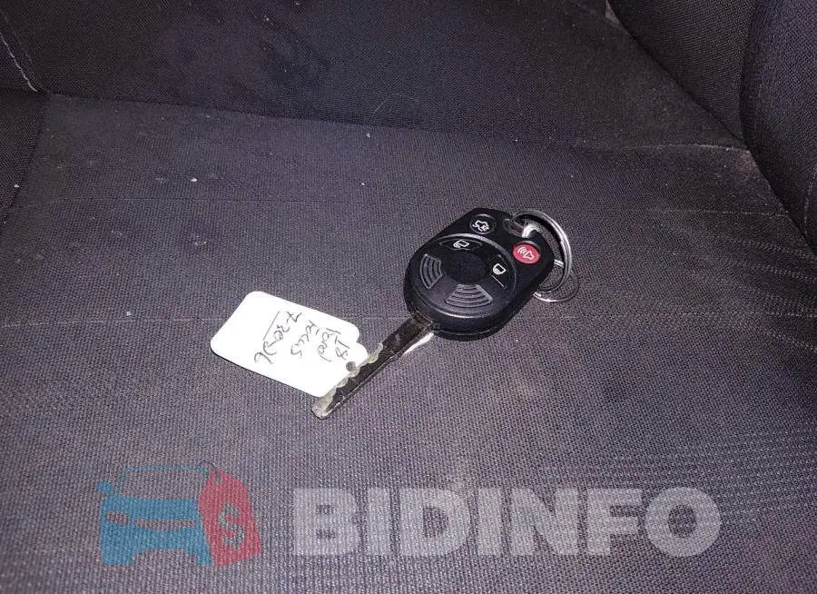 1FADP3F22JL279318 Photo# 11