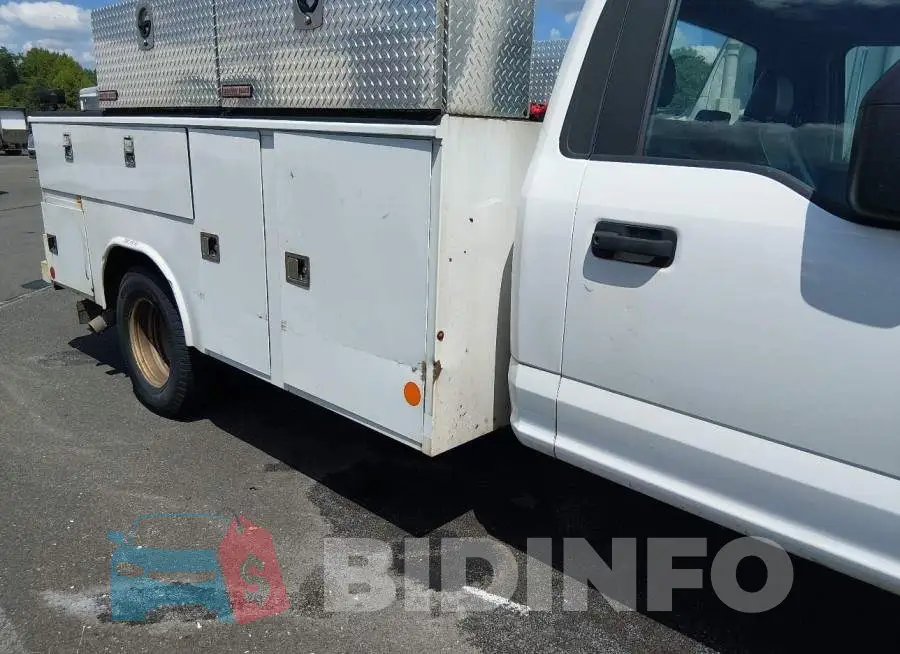 1FDRF3G6XKEF58876 Photo# 11