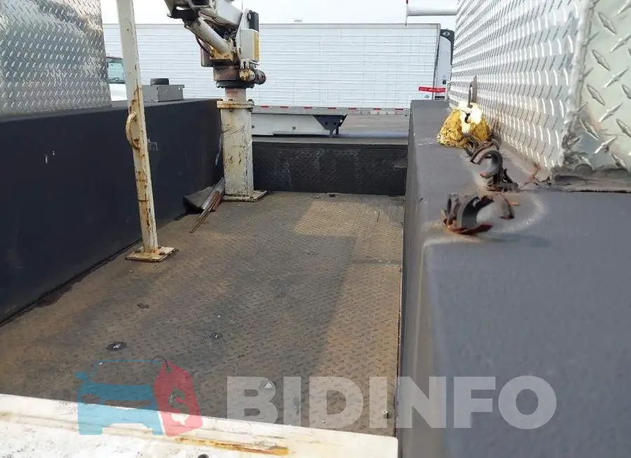 1FDRF3G6XKEF58876 Photo# 6