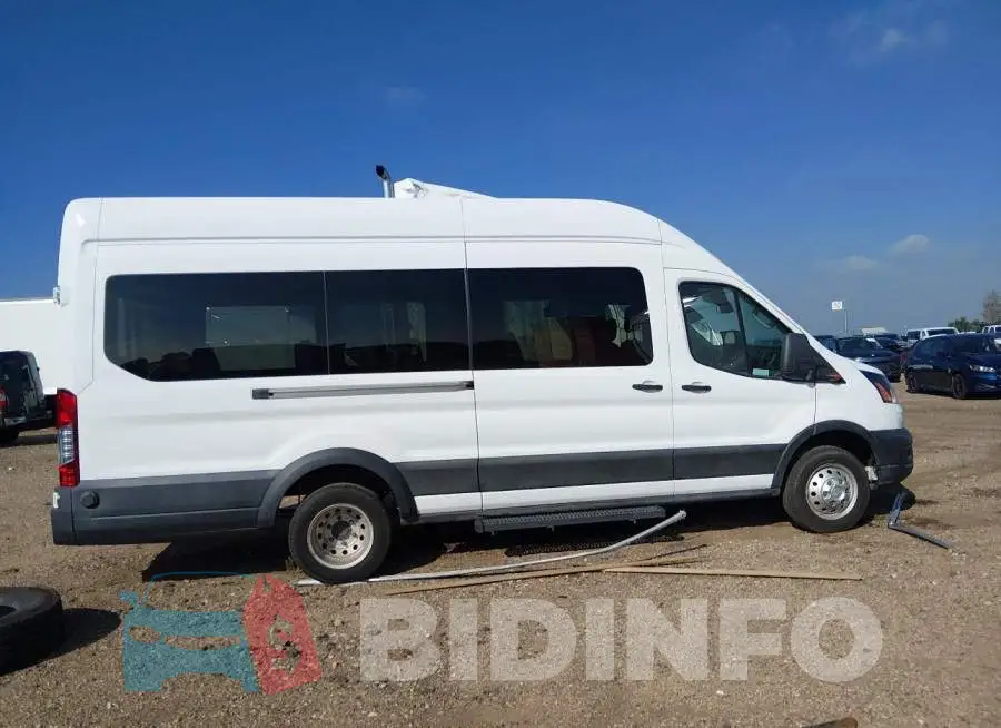 1FDVU4X8XLKB75292 Photo# 13