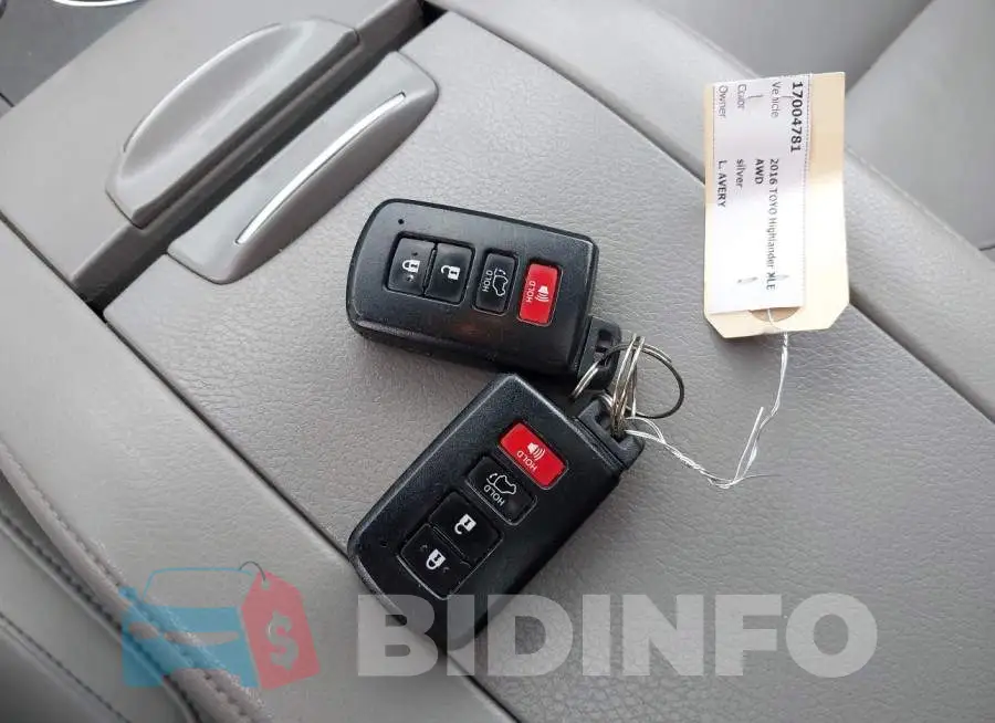 5TDJKRFH6GS352085 Photo# 11