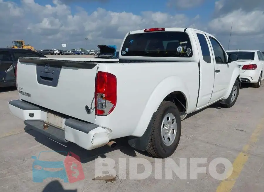 1N6BD0CT6JN752158 Photo# 4