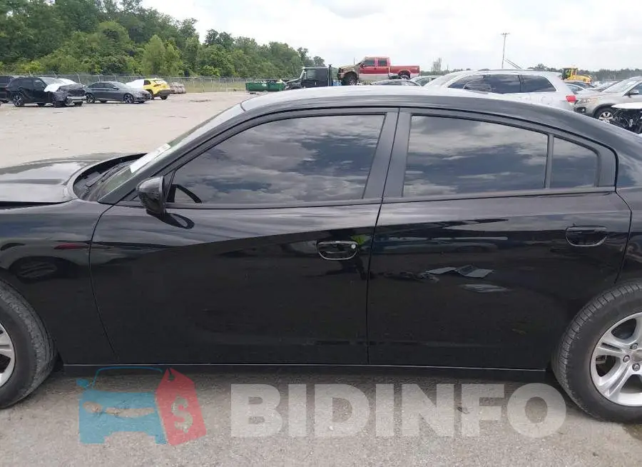 2C3CDXBG2PH660961 Photo# 14