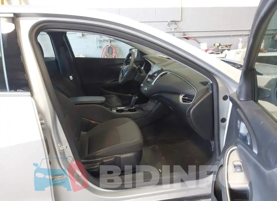 1G1ZC5ST4LF139142 Photo# 5