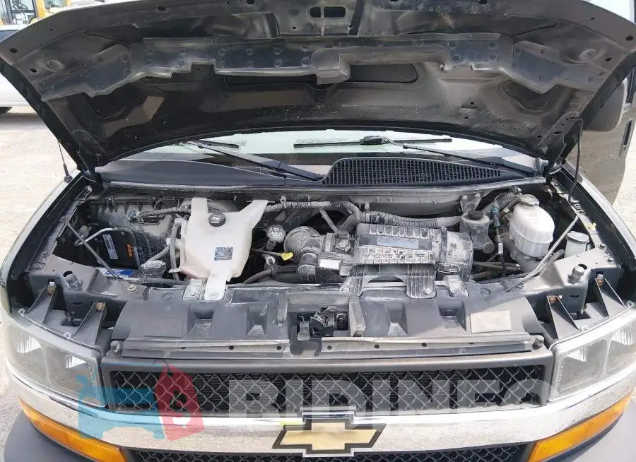1GAZGPFG7J1283632 Photo# 10