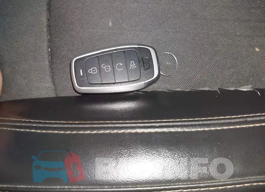KL7CJLSB2KB878253 Photo# 11