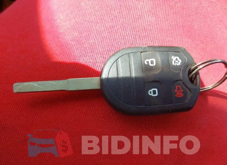1FADP3F20GL403899 Photo# 11