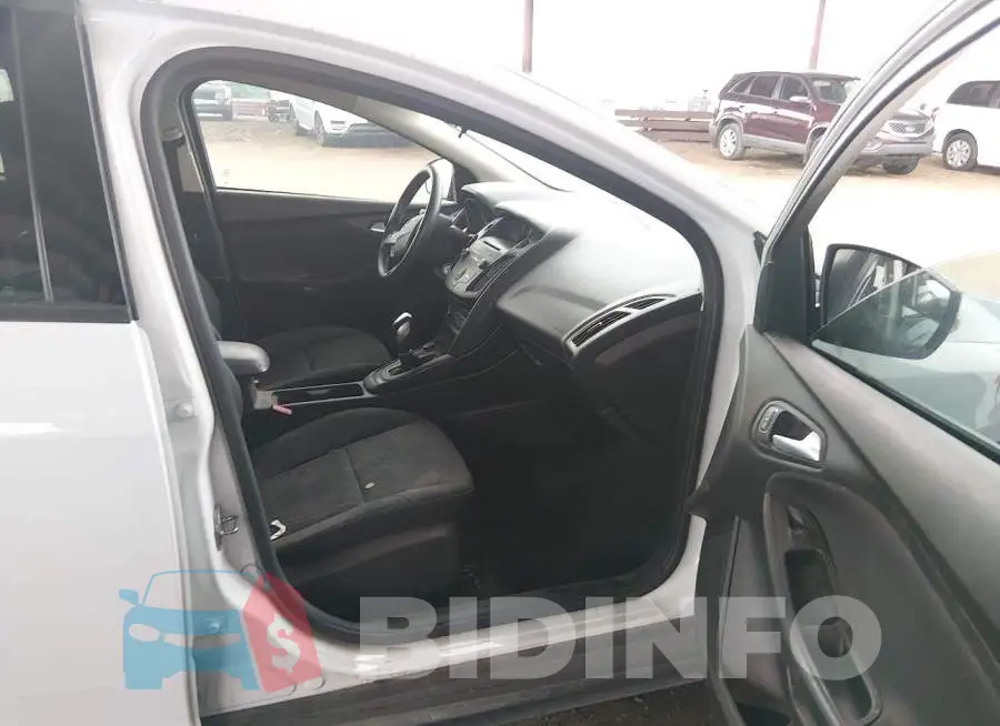 1FADP3FE3GL258562 Photo# 5
