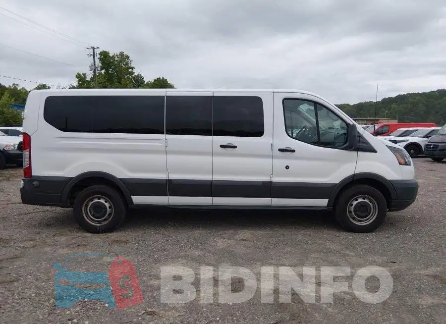 1FBZX2ZM4JKB31303 Photo# 17