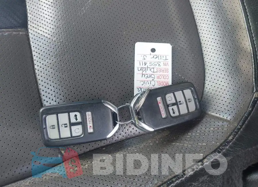 2HGFC3B7XHH355411 Photo# 11