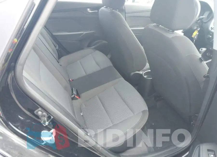 3KPC24A39KE073921 Photo# 8