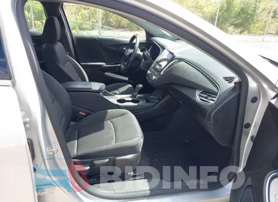 1G1ZD5ST9JF144931 Photo# 5