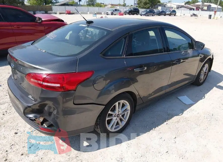1FADP3F26GL350593 Photo# 4
