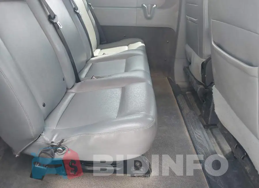 1FBZX2ZM5JKB42732 Photo# 8