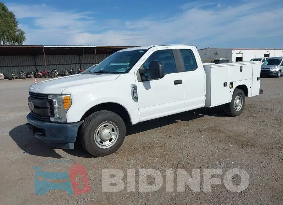 1FD8X3A63HEE29047 Photo# 2