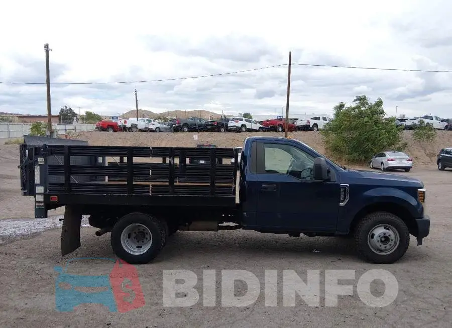 1FDRF3G65JEC69578 Photo# 13