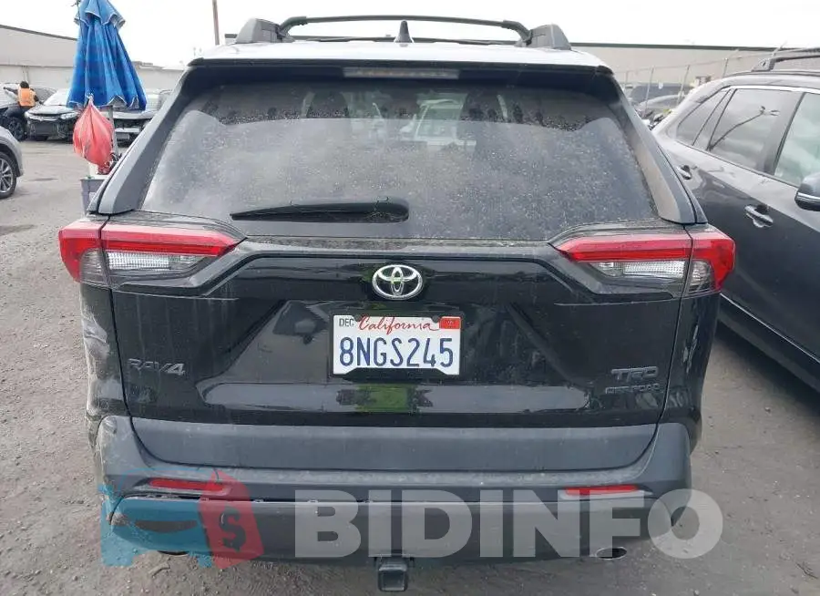 2T3J1RFV8LC071764 Photo# 17