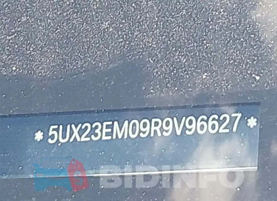 5UX23EM09R9V96627 Photo# 17