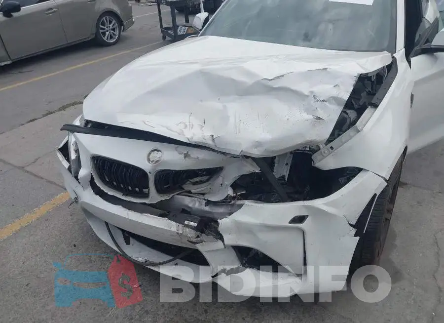 WBS1H9C53HV786702 Photo# 6
