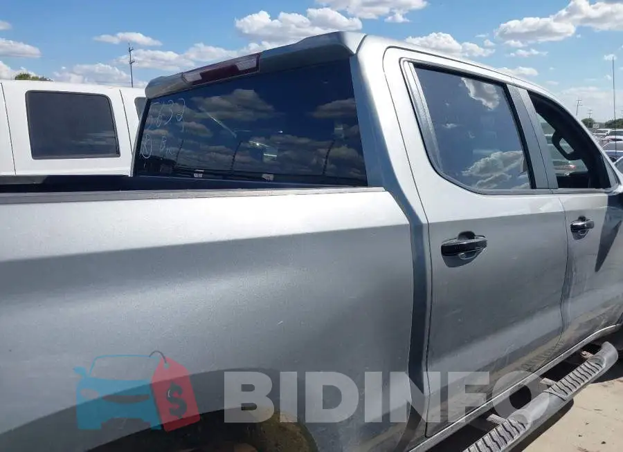 1GCUDEED8PZ215632 Photo# 13