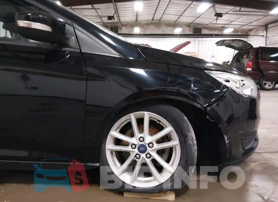 1FADP3F24GL404991 Photo# 6