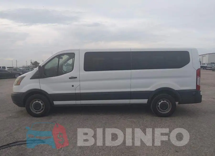 1FBZX2ZM0JKB42976 Photo# 14