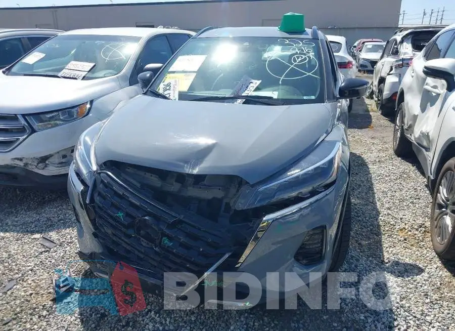 3N1CP5DV1PL529582 Photo# 12