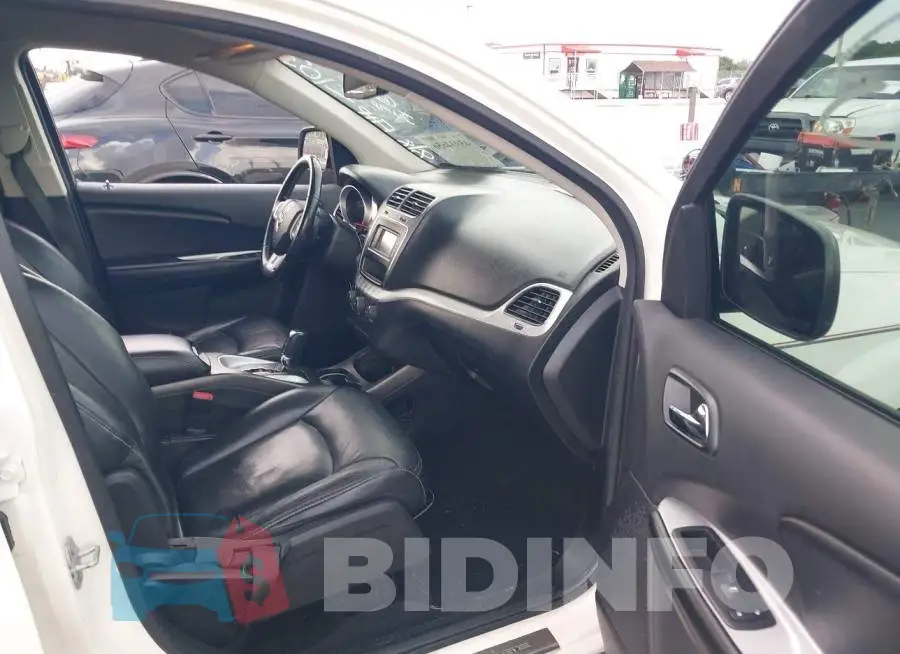 3C4PDCAB5LT202103 Photo# 5
