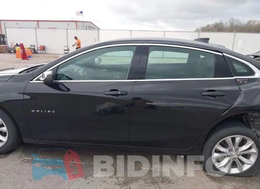 1G1ZD5ST6MF018787 Photo# 15