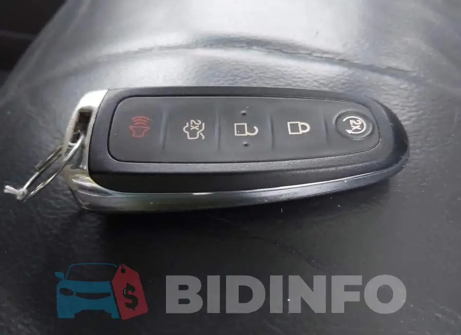1FADP5CU3GL104540 Photo# 11