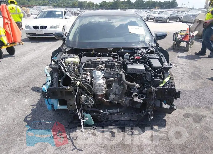 19XFC2F50HE033275 Photo# 6