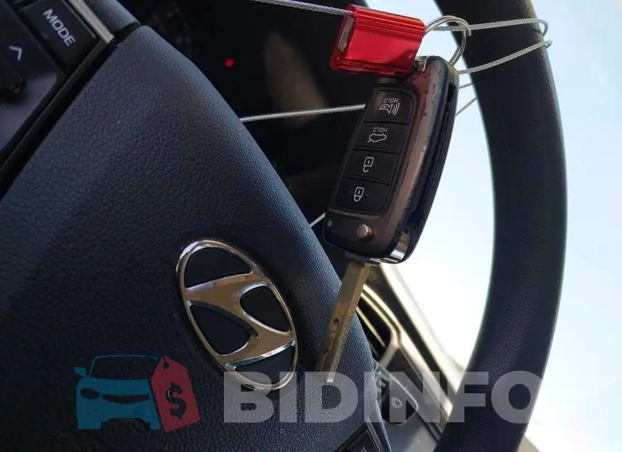 3KPC24A67NE168945 Photo# 11