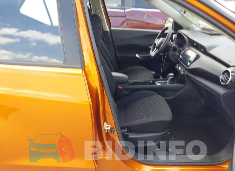 3N1CP5CV3PL502515 Photo# 5