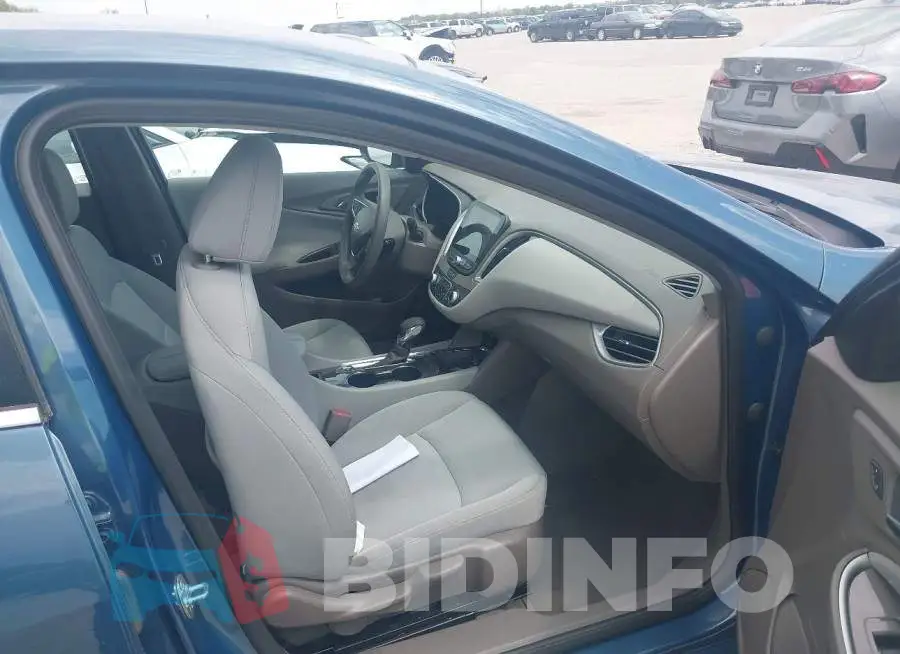 1G1ZD5ST0SF143040 Photo# 5